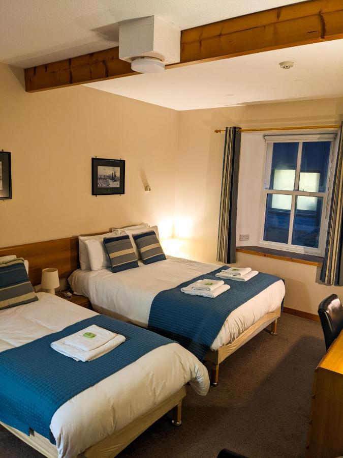 Ferry Inn 斯特罗姆内斯 外观 照片