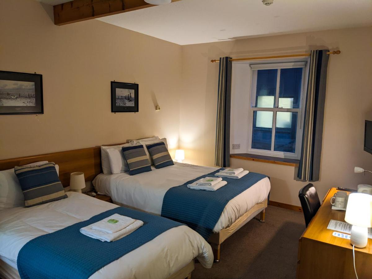 Ferry Inn 斯特罗姆内斯 外观 照片